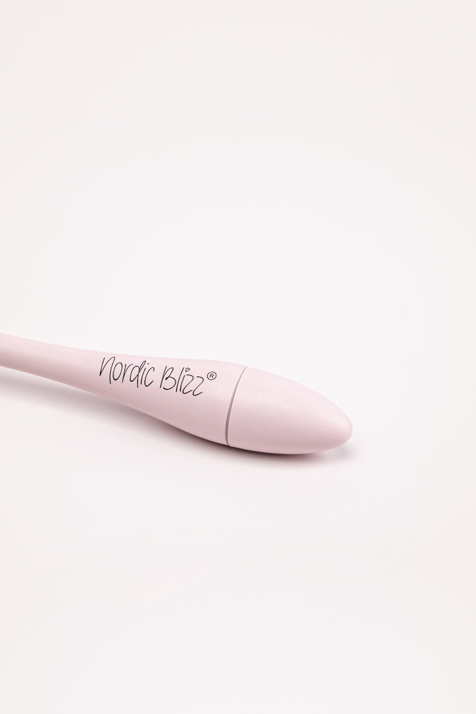 Light Makeup Brush 2