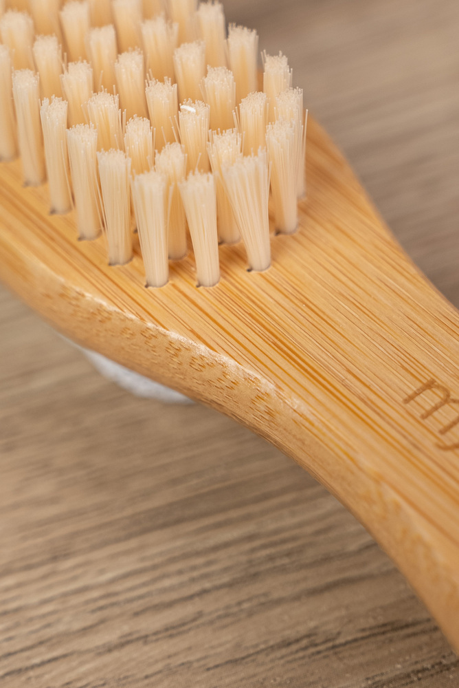 Short Wooden Handle Pumice Brush