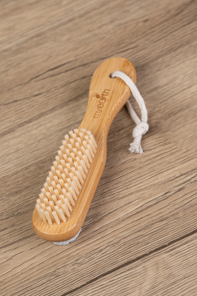 Short Wooden Handle Pumice Brush