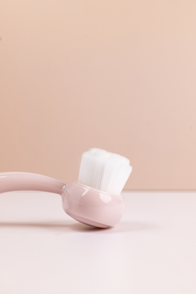 Facial Cleanser With Handle