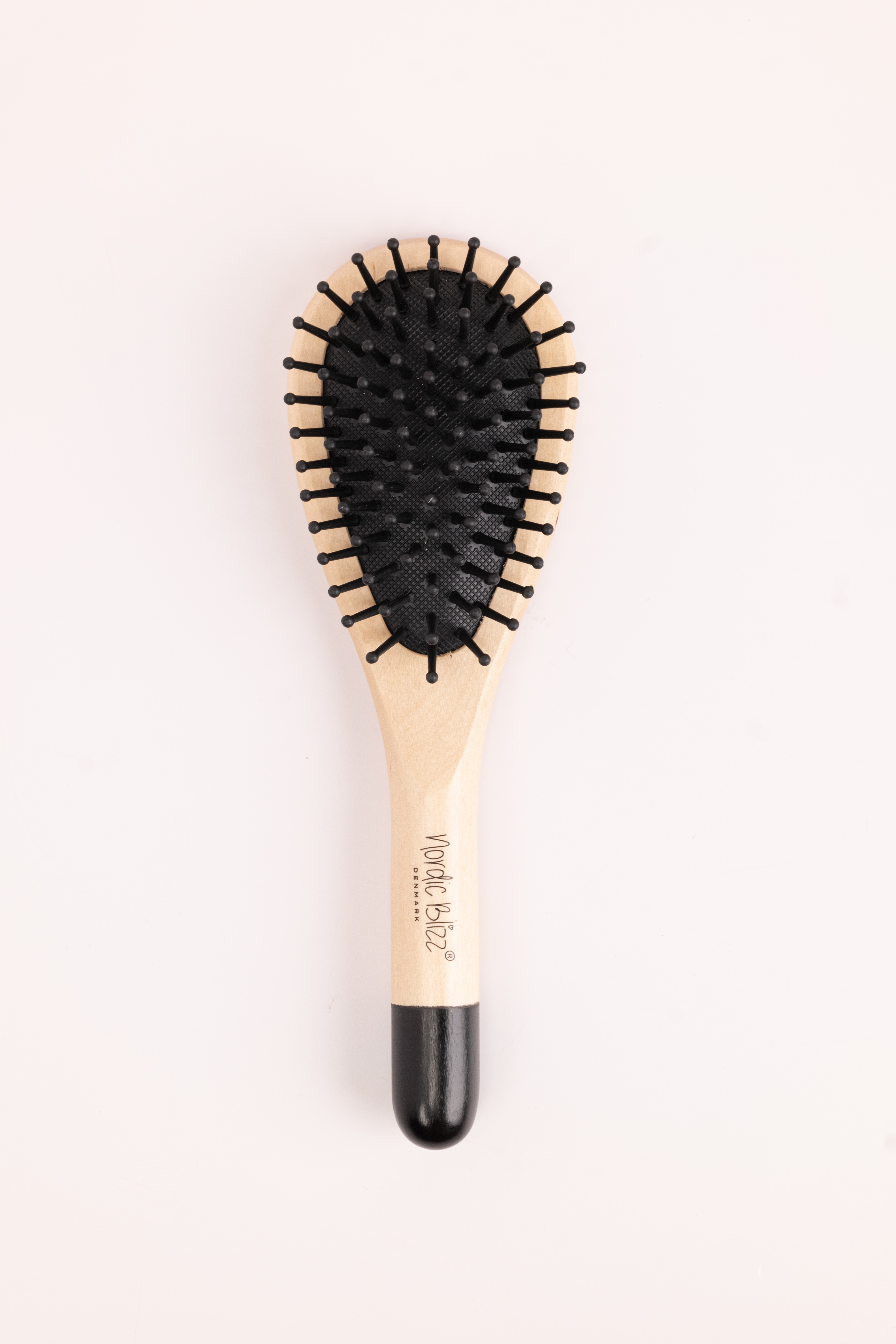 Handle-Free Bamboo Detangling Hair Brush